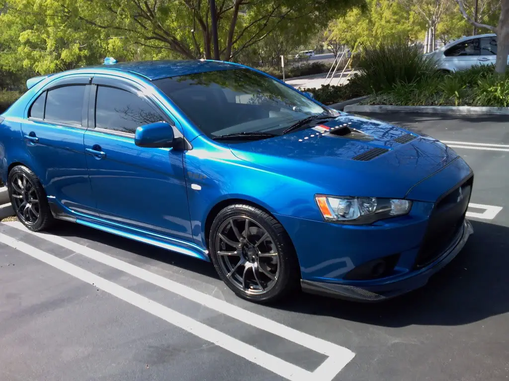 Mitsubishi Lancer Sportback Advanti 18x9.0
