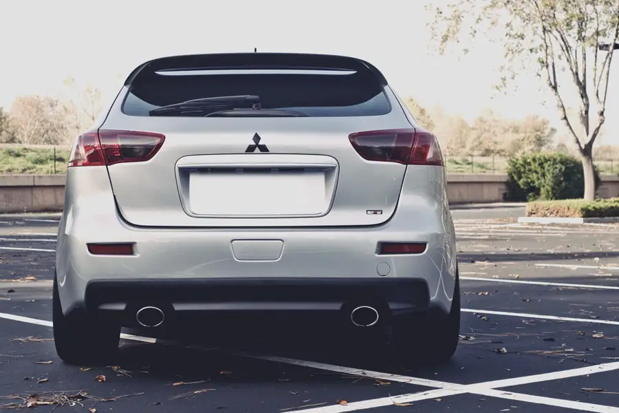 Mitsubishi Lancer Sportback Rays Gram Lights 57SPRO 18x8.5