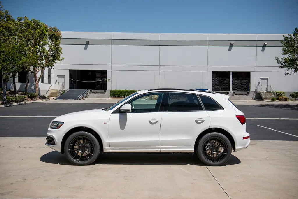 Audi Q5 custom wheels Avant Garde M510 20x8.5, ET +25, tire size 255/45