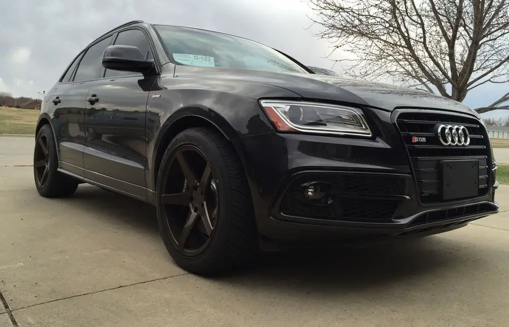 Audi Q5 Avant Garde M550 20x10 0