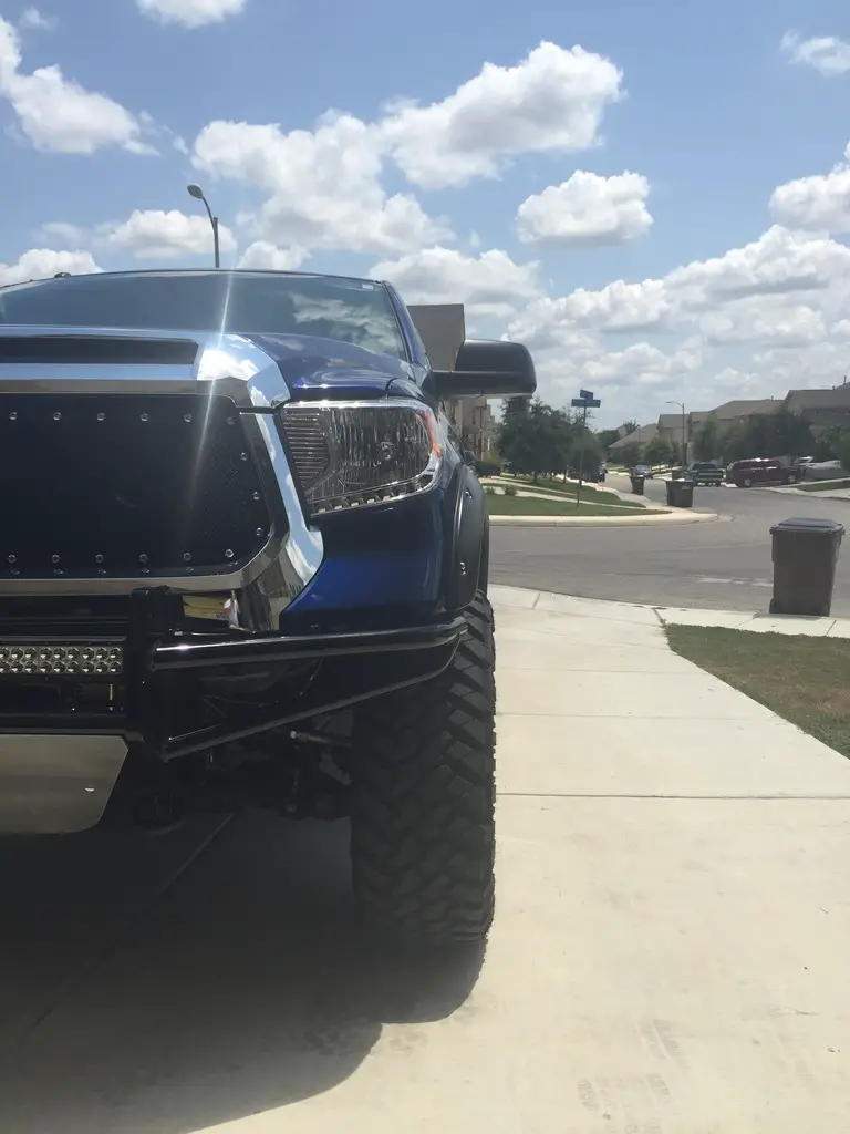 Toyota Tundra Fuel Beast 20x9.0
