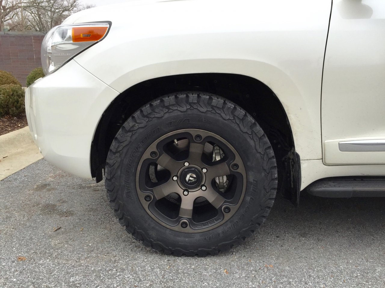 Toyota Land Cruiser Fuel Beast 18x9.0