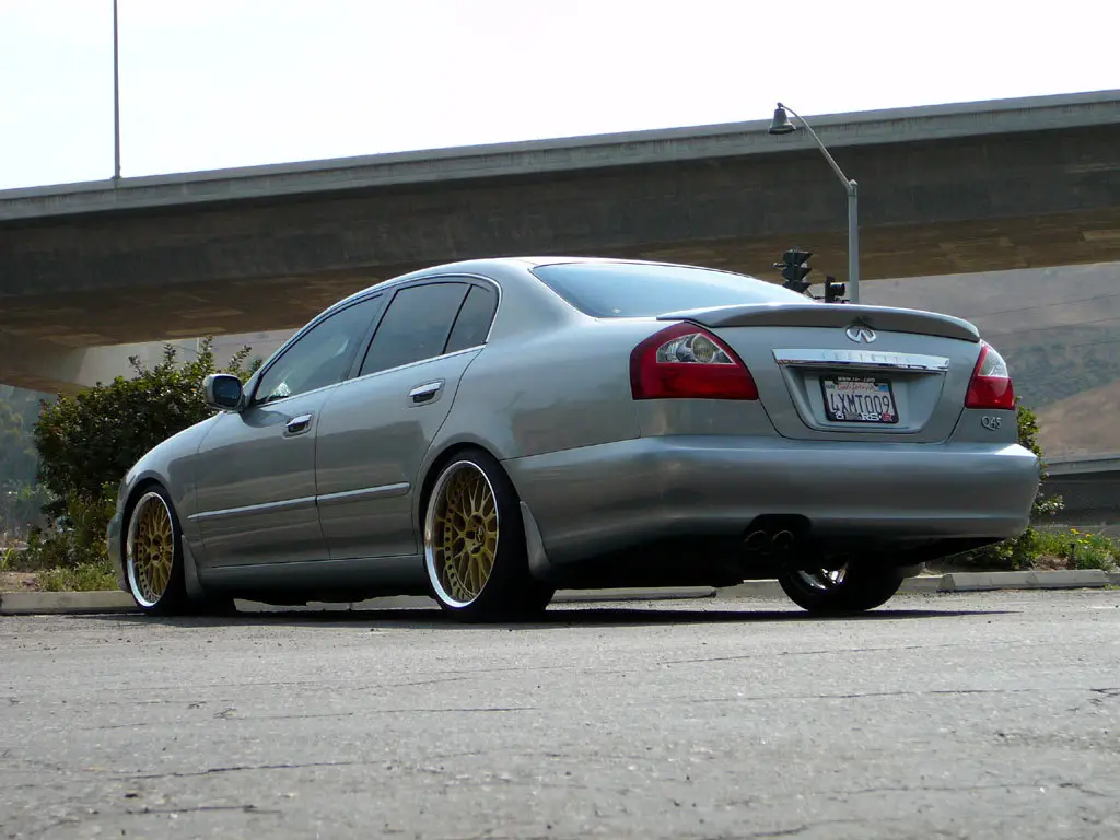 Infiniti Q45 custom wheels Work Wheels VSXX 19x9.0, ET +33, tire size