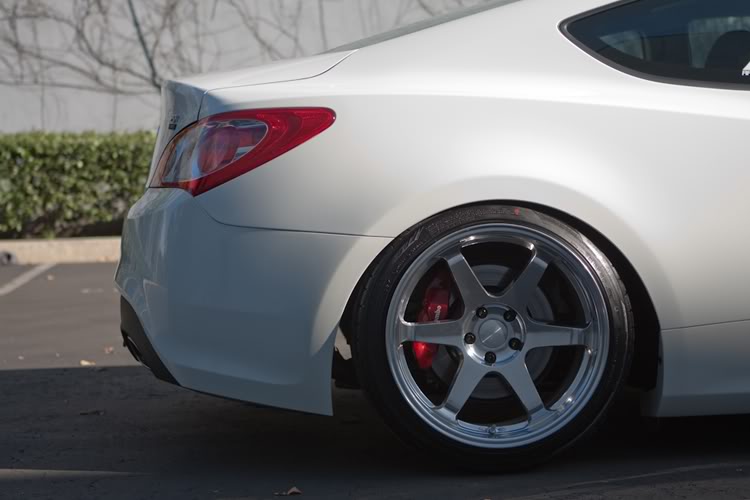 Hyundai Genesis Custom Wheels 19x9 5 ET 12 Tire Size 225 40 R19 hyundai-genesis-custom-wheels-19x9-5-et-12-tire-size-225-40-r19