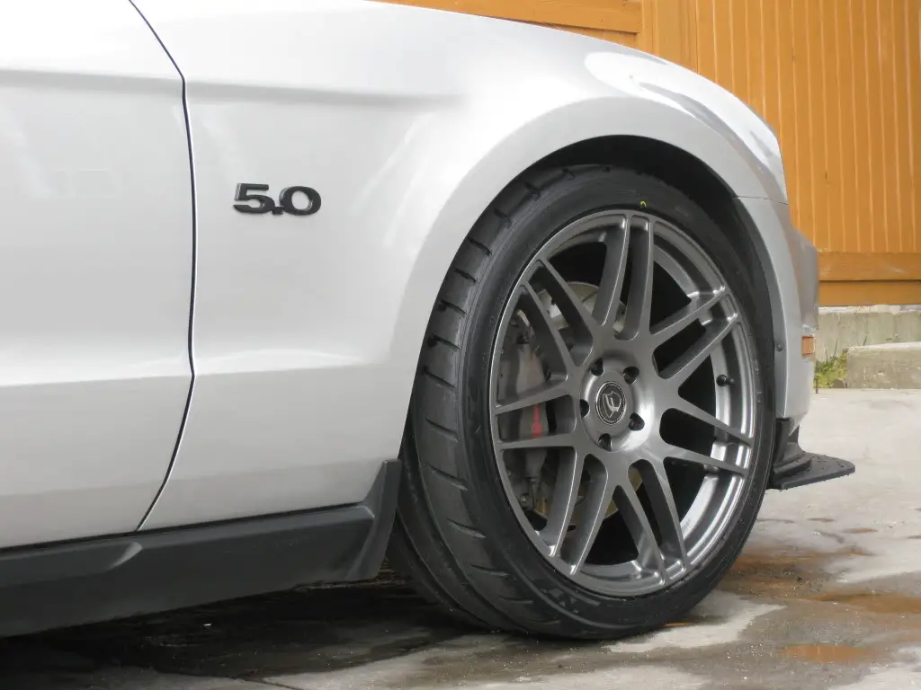 Ford Mustang custom wheels F14 20x9.0, ET , tire size 255/35 R20. 20x11.0 ET 315/35 R20