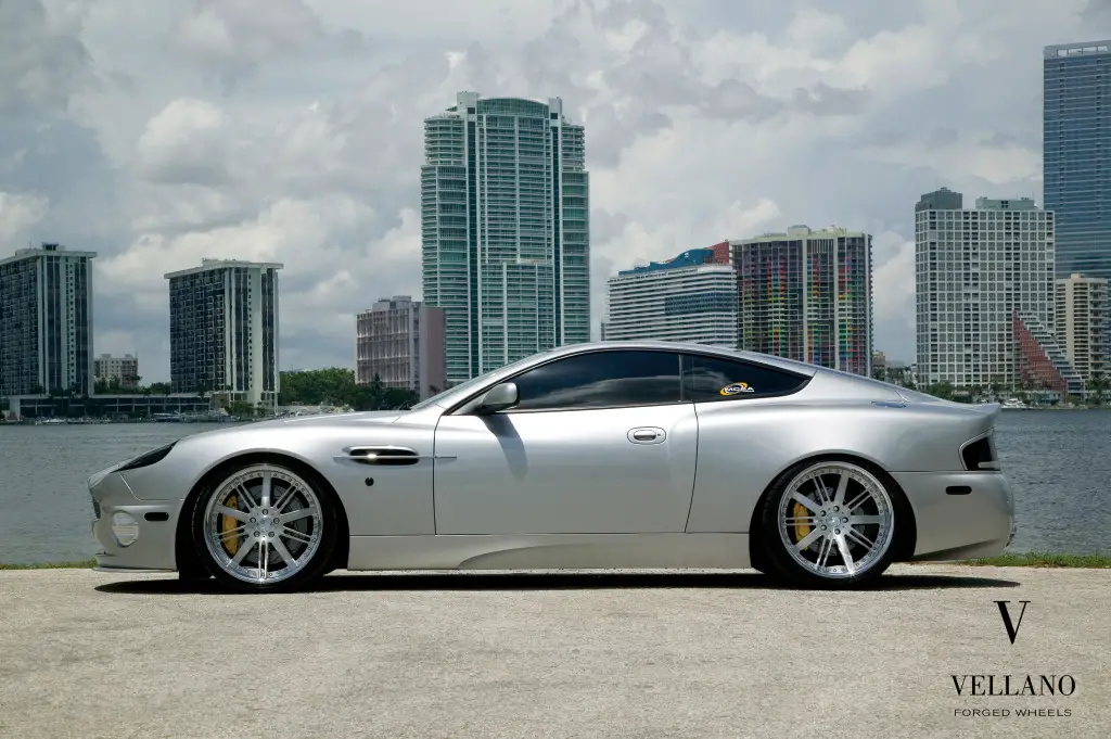 Aston Martin Vanquish Vellano Vse 20x9 0