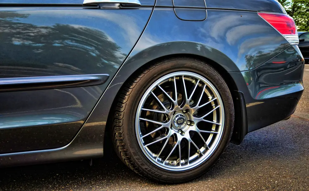 Honda Accord custom wheels Enkei EKM3 18x8.0, ET +40, tire size / R18. x ET