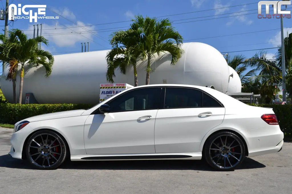 MercedesBenz EClass custom wheels Niche Vicenza M154 20x9.0, ET +38