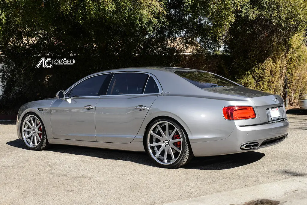 Bentley Flying Spur Ac Acr 413 22x9 0